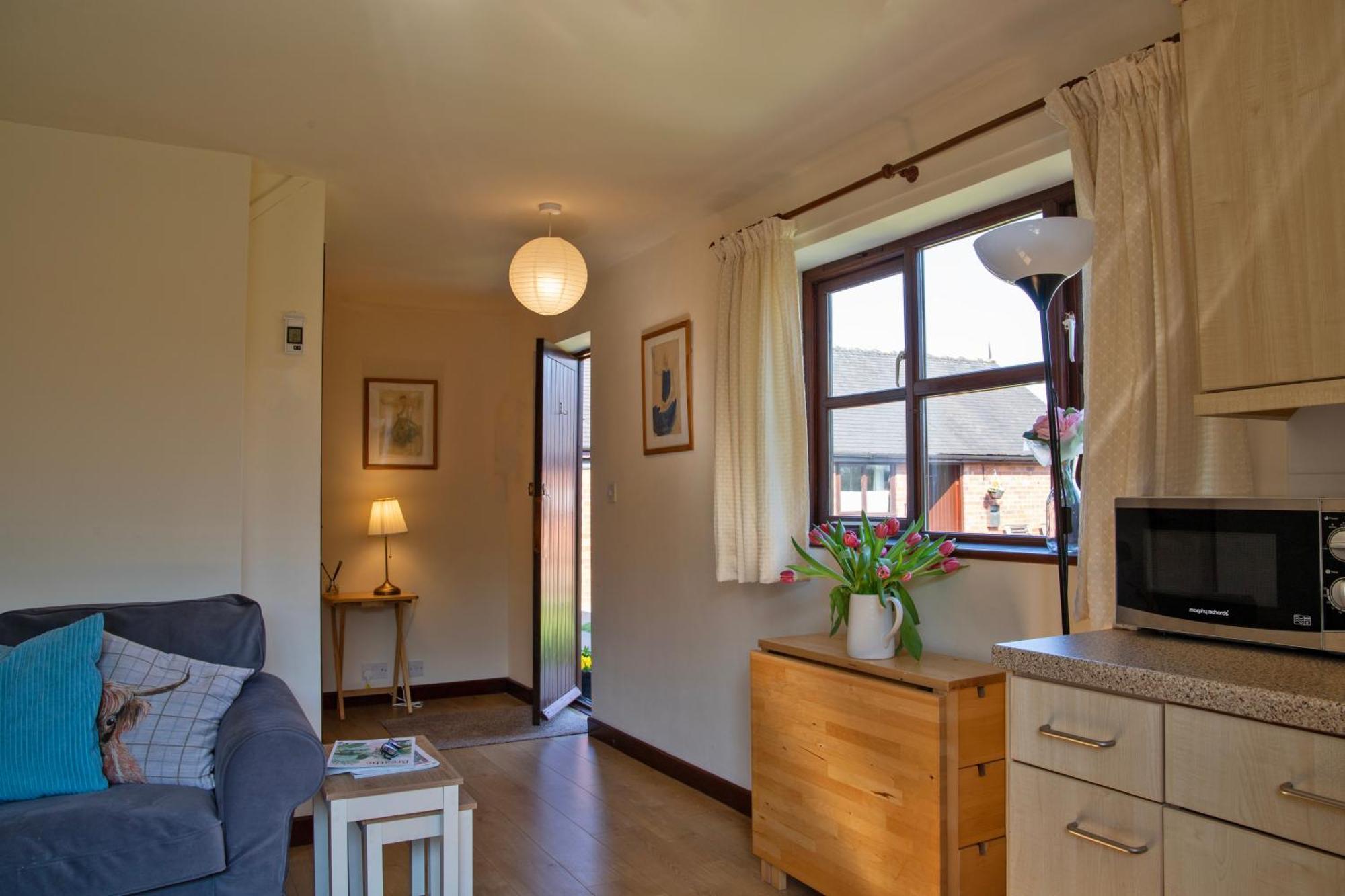 Charlie'S Cottage With Alpacas And 7Mins Drive To Alton Towers Denstone Exterior foto